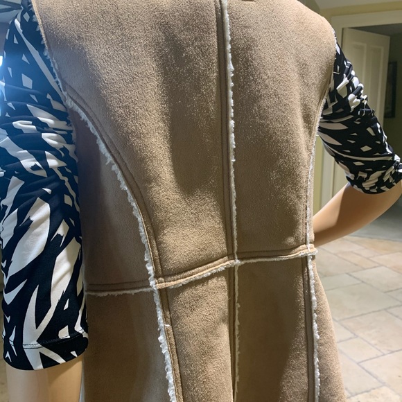 Xhilaration brown vest - Picture 2 of 5